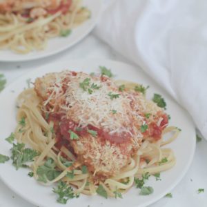 Chicken Parmesan - Baked Chicken Parmesan - 5 Ingredient Dinner Recipe - Healthy Chicken Parmesan - Chicken Parmesan recipe | www.SincerelyJean.com