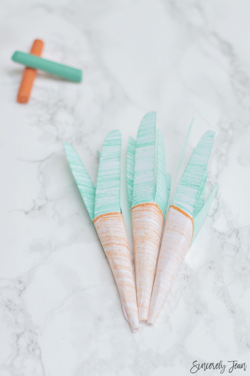 Kids Hand Carrot Easter Craft - Simple Easter Craft - Kids Craft - Hand Carrot - Carrot Craft | www.SincerelyJean.com