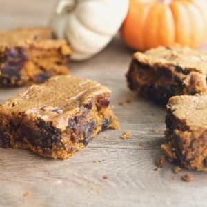 Pumpkin Chocolate Chip Bars fall - dessert - pumpkin - recipe - chocolate - cookies