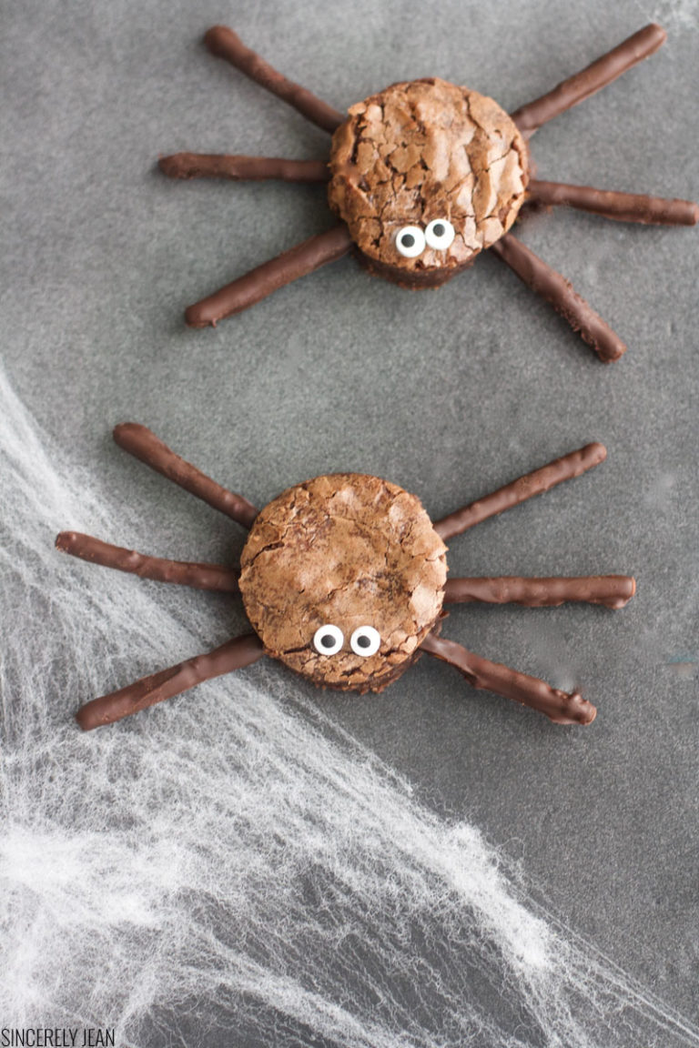 Spider Brownies - Sincerely Jean