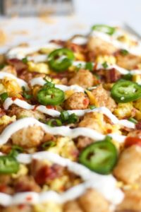 Loaded Bacon and Tater Tot Breakfast Nachos, breakfast, eggs, bacon, easy, simple, fast, hash browns,